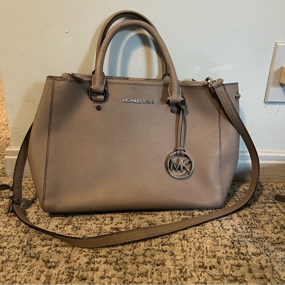 Micheal Kors Gray Selma Crossbody Handbag